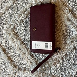 Tory Burch brand new wallet never used